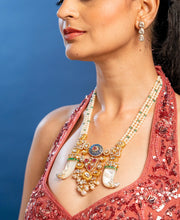 Regal Heirloom Necklace Set